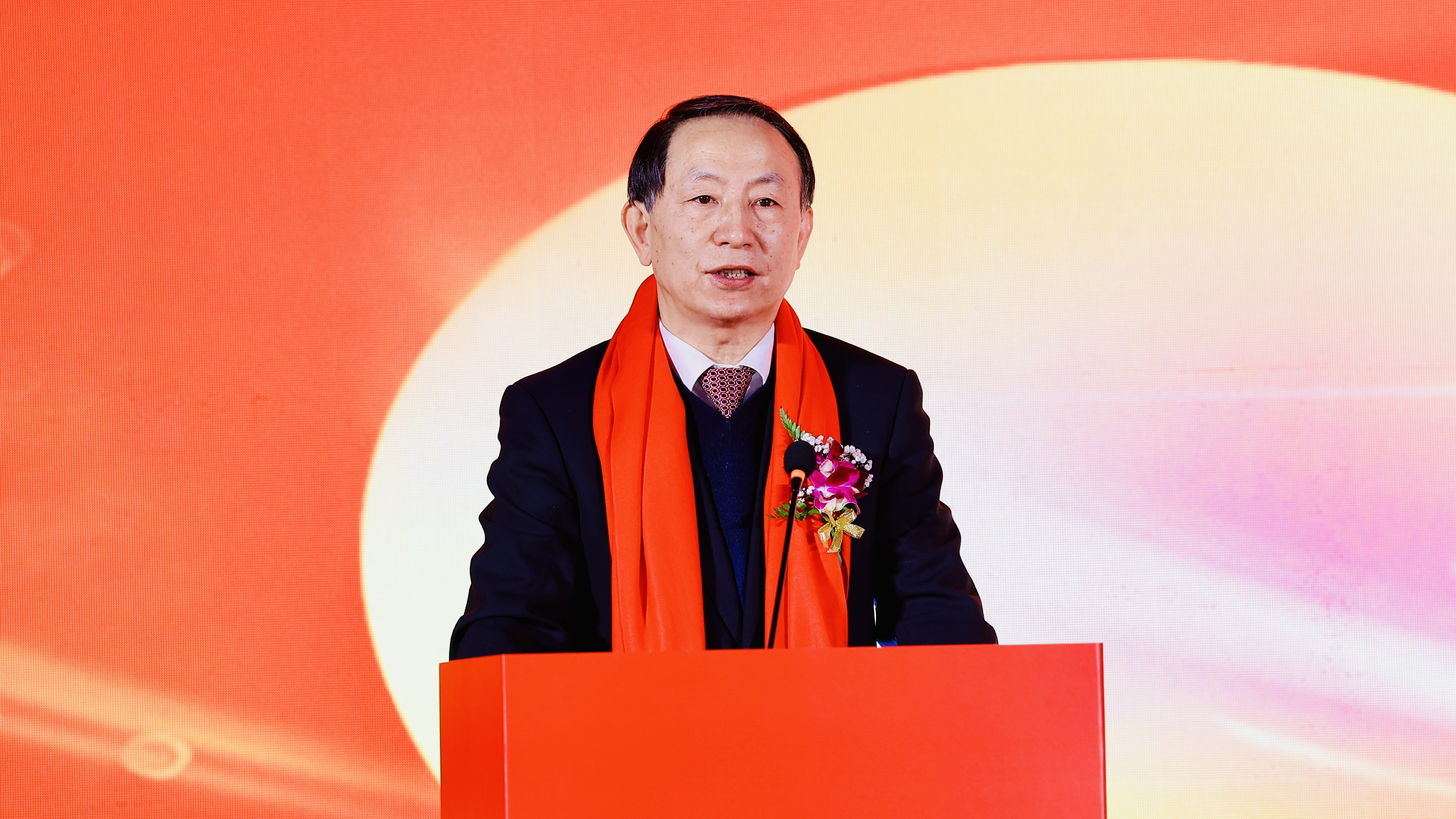 今年会jinnianhui微举行上市仪式，正式登陆A股科创板